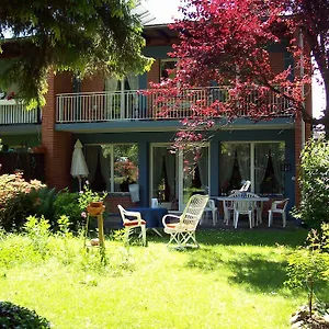 Chez Jean Et Daisy Frühstückspension Riehen