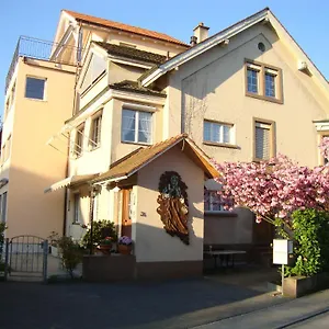 Niros Frühstückspension Birsfelden